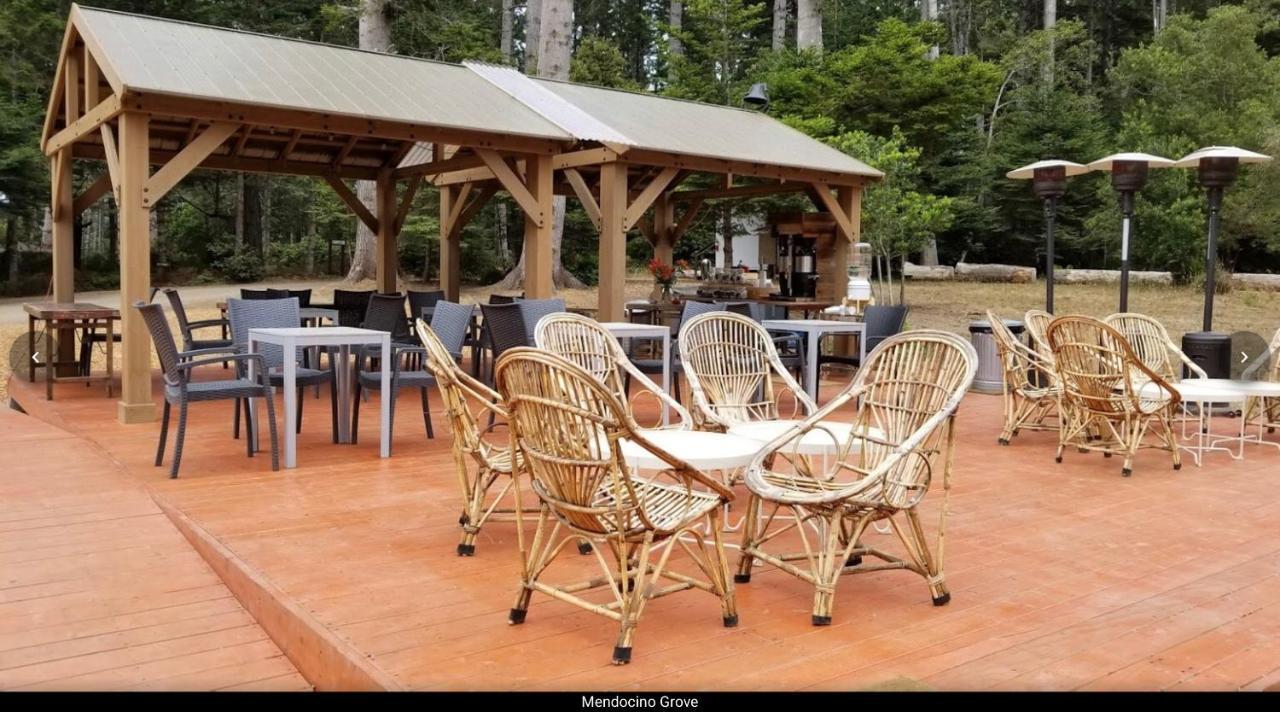 Mendocino Grove Hotel Bagian luar foto